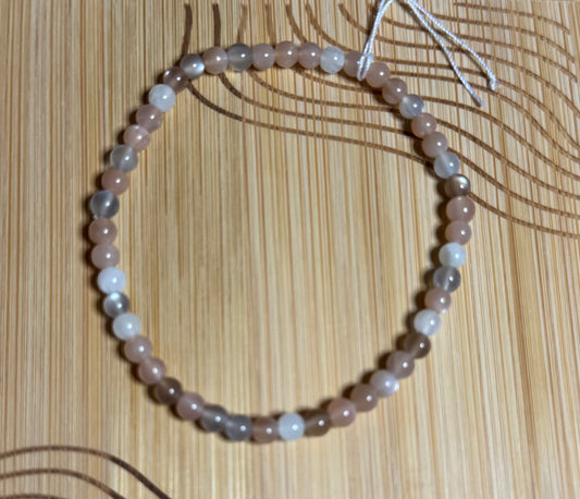 Bracelet pierre de lune 4mm